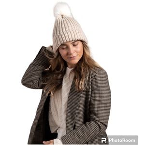 NWT Hat Attack Bryce Faux Fur Knit Beanie in Ivory.